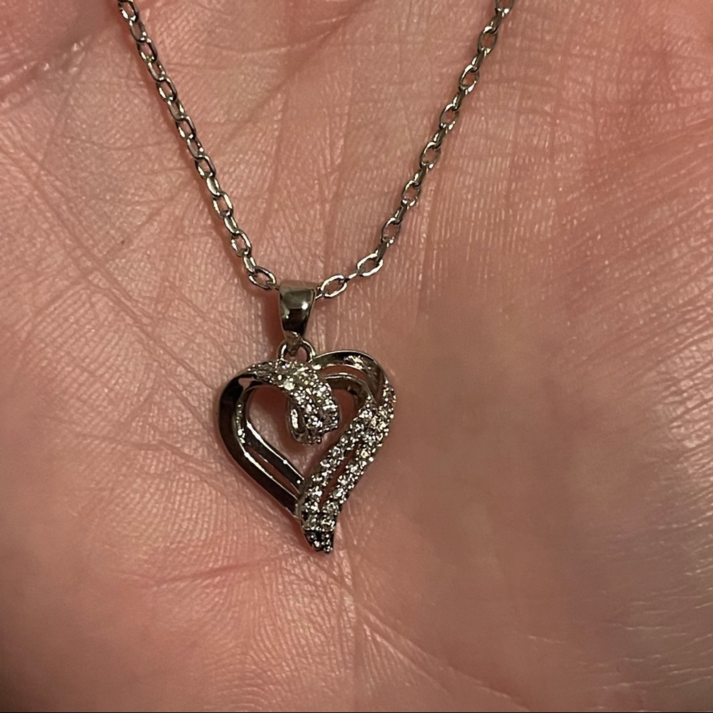 FJ Valentine’s Day necklace with Swarovski stones